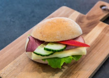 Rossö fralla med ost & skinka 