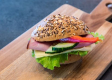 Strömstad fralla med ost & skinka 